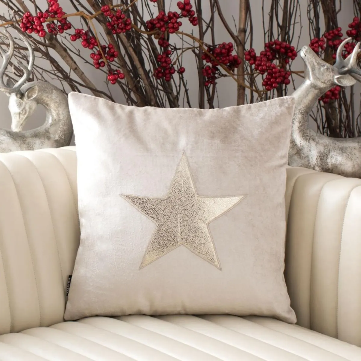 Safavieh Holiday Textiles | Henley Pillow